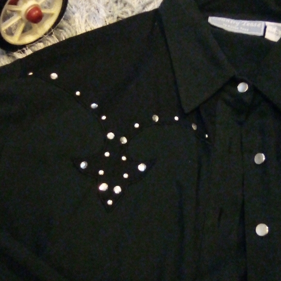 Ladies Country Tease Blouse - Picture 3 of 6